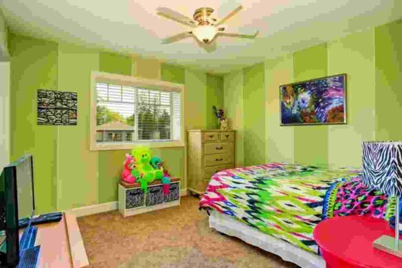paint two rooms with a common wall