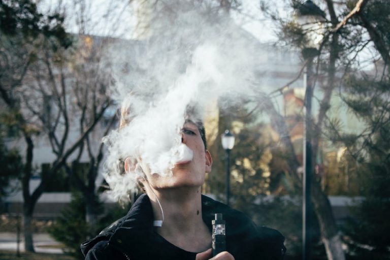 The ultimate checklist for switching to vaping