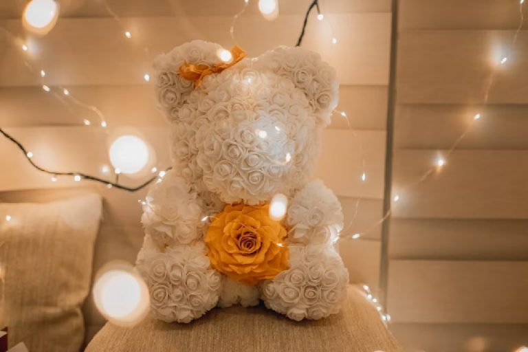 An Overview of Teddy Rose Bear