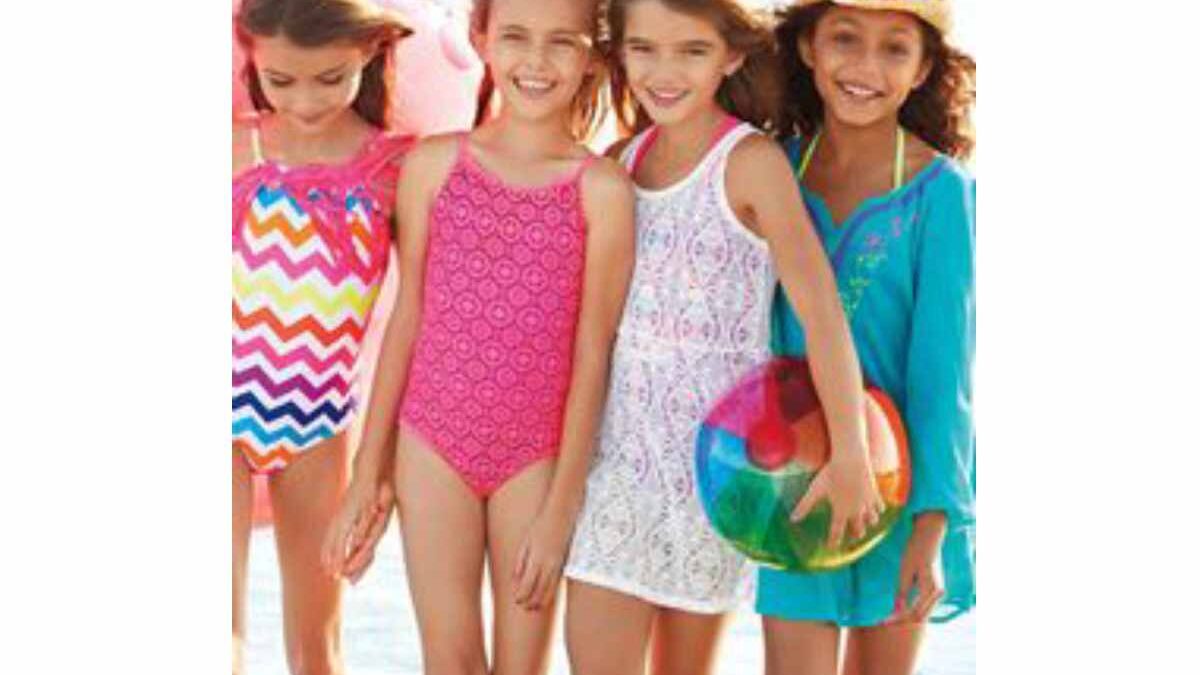 4 Beach Apparel You Should Buy for Your Kids