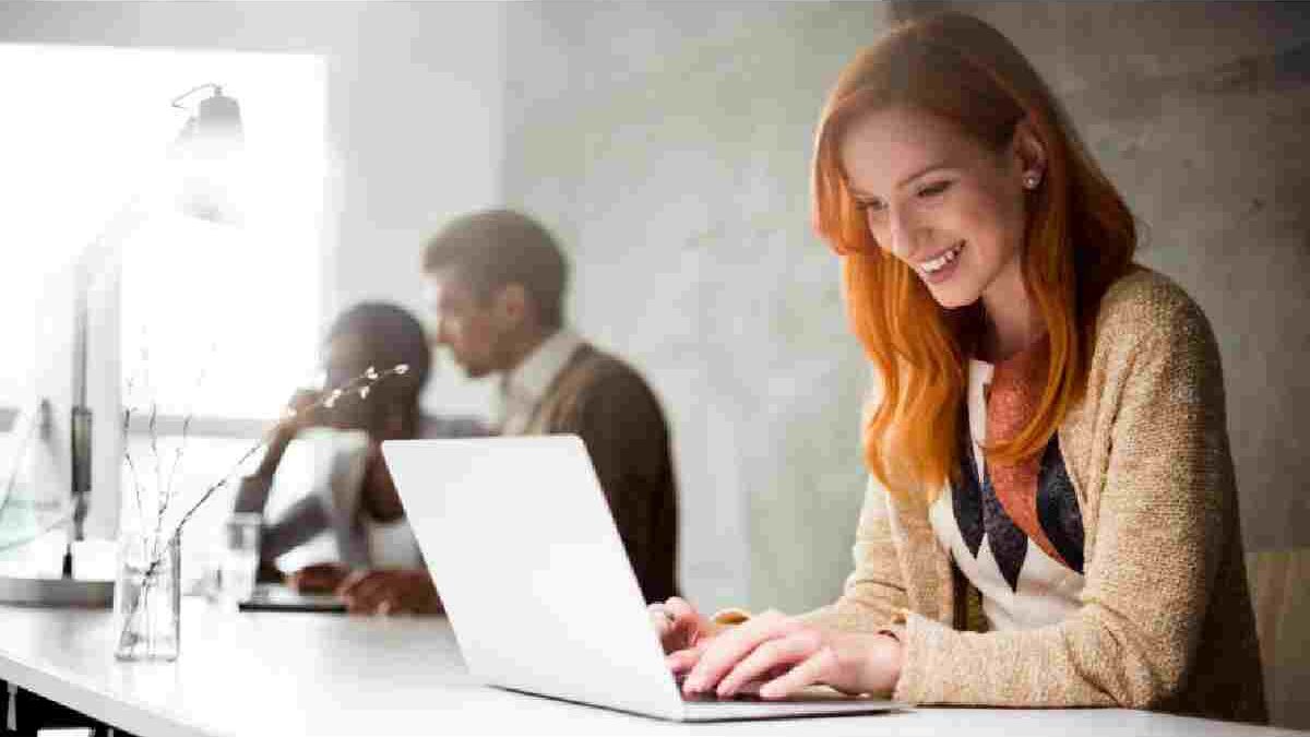 4 Signs You Deserve to be Paid More