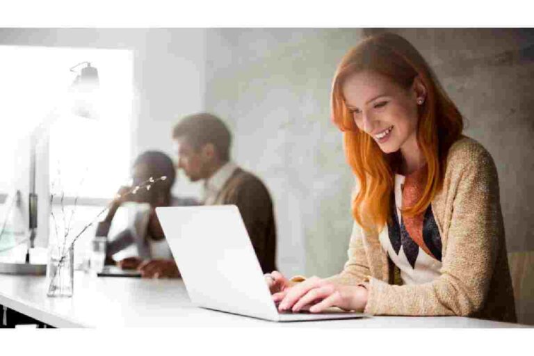 4 Signs You Deserve to be Paid More