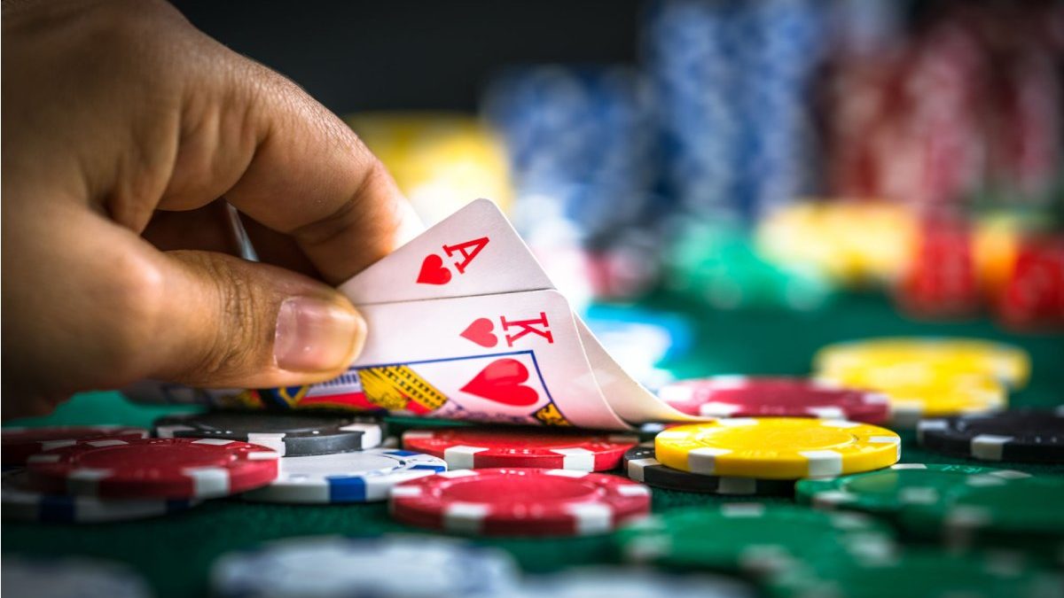 The Top 3 Different Types of Poker You Can Play in an Online Casino