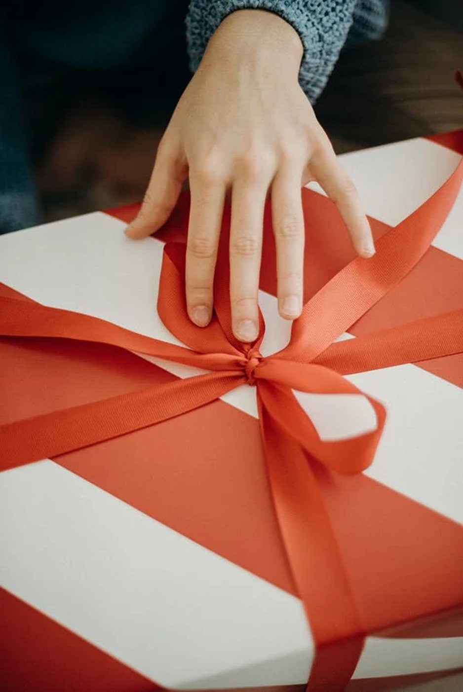 Practical Tips To Create a Holiday Gift Guide