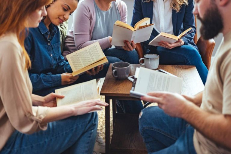 How To Write A Good Literature Review For Your Thesis Paper