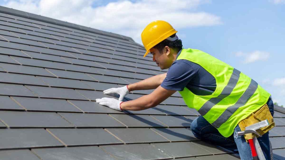 How to Choose the Right Roof Repair Experts for Your Home