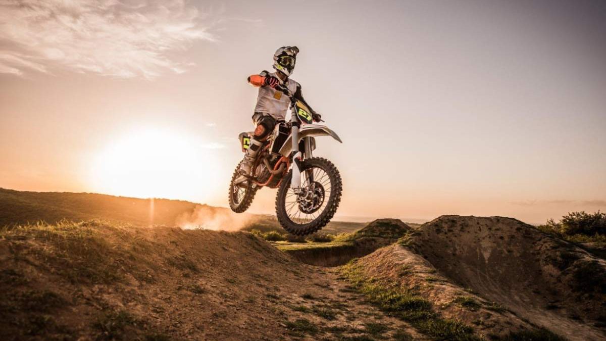 5 Reasons to Go for Dirt Biking