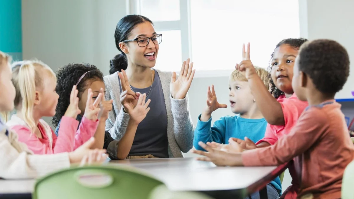 How Bilingual Education in Daycare Can Shape Future Achievers