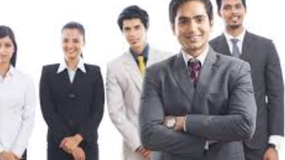 What are the top perks of group insurance for employees?