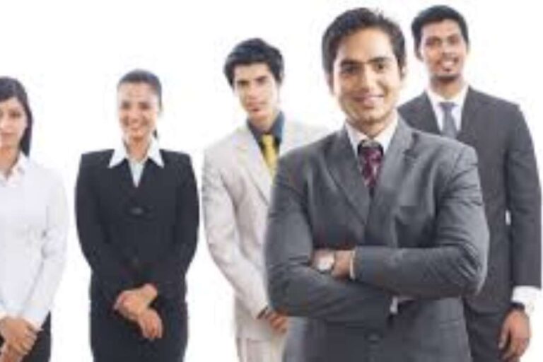 What are the top perks of group insurance for employees?
