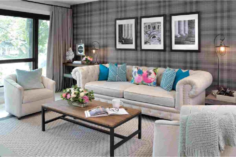 Ways to Make a Small Living Room Seem Bigger
