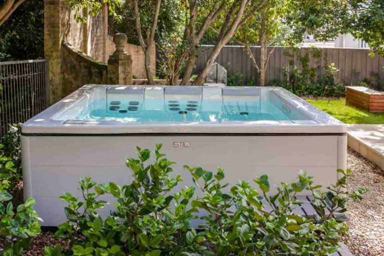 The Reasons Why a Home Spa Is What Every Australian Family Needs In 2024