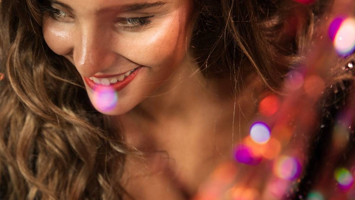 Shine free grace: techniques and tools to remove unwanted glare from your photo