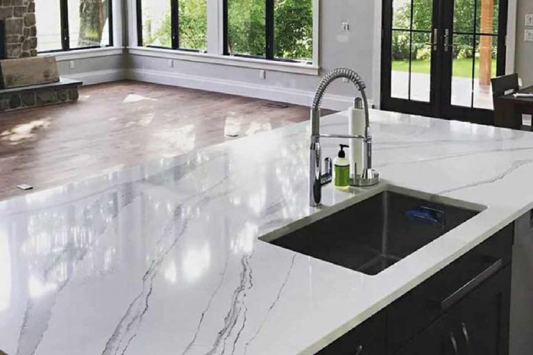 Combining Tradition and Modernity: The Appeal of White Quartz with Black Veins