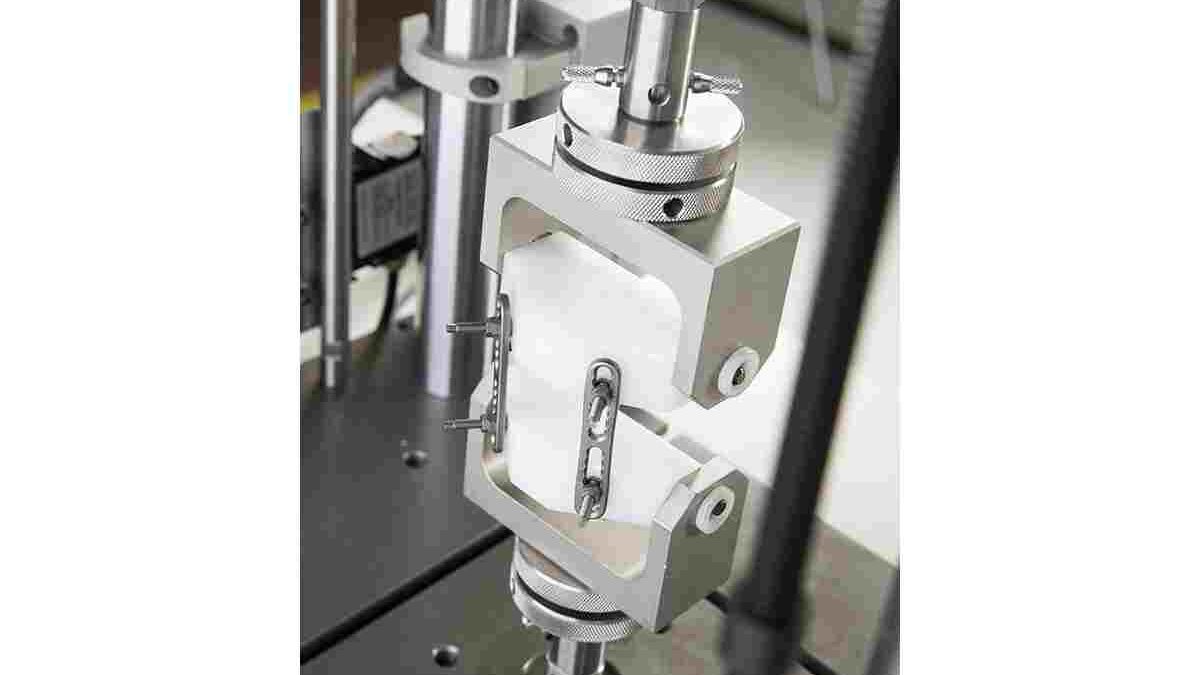 How are Spinal Implants Tested?