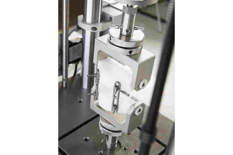 How are Spinal Implants Tested?