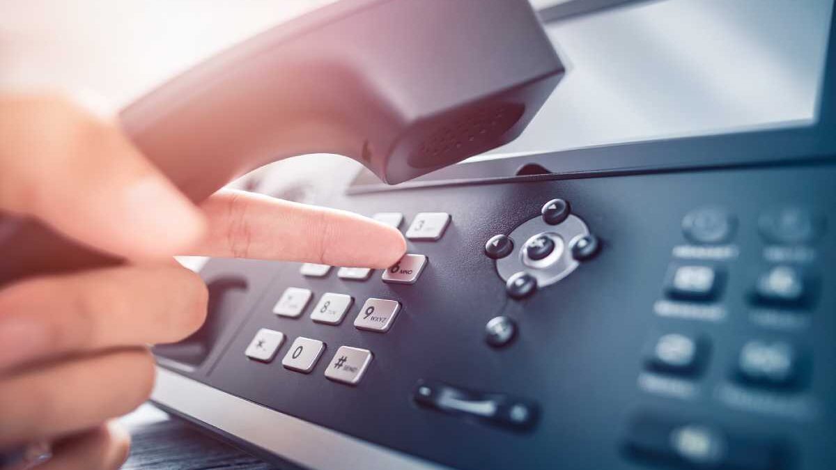 9 Reasons Your Business Needs A Free Local Hotline