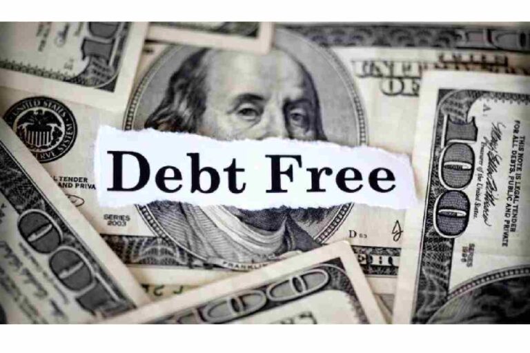 What Are the Pros and Cons of Cash-Free Living?