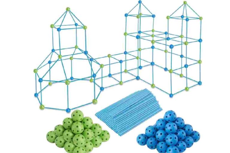 Here’s Why a Fort Builder Kit Makes For The Best Children’s Gift