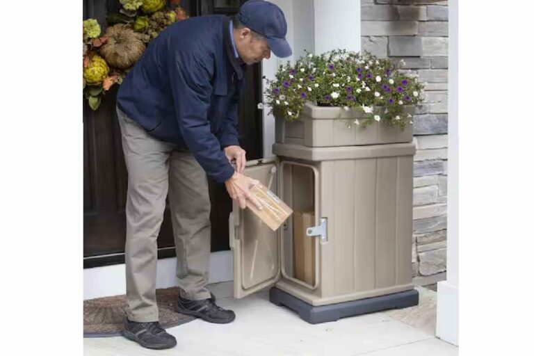 Package Delivery and Storage In New York City
