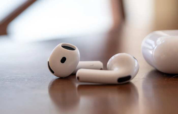 Comprehensive Guide to AirPod Replacement (3)